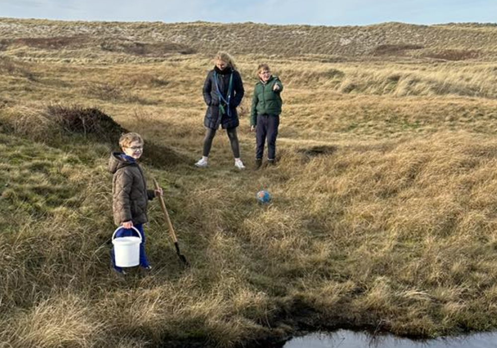 Met kinderen de natuur in op Vlieland
