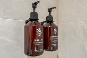 Zenology Shampoo - Boutique Hotel Bruin